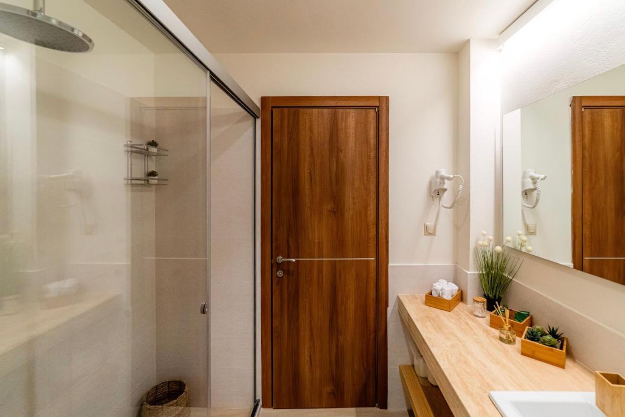 Luxury Town Center Suite, Β1 Ираклион Экстерьер фото